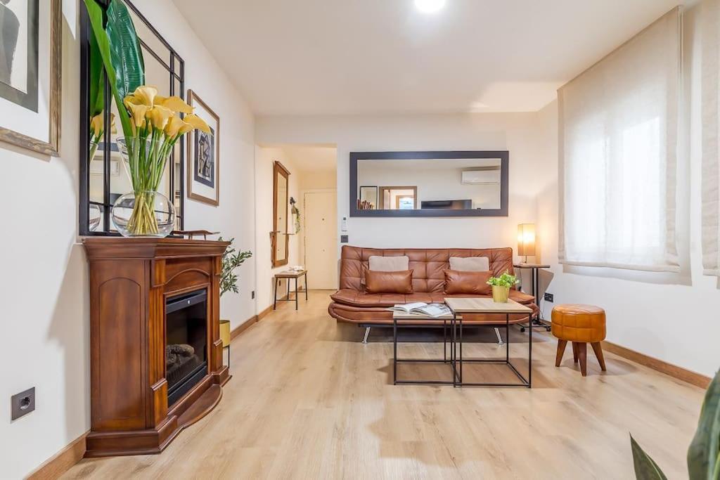 Apartamento Reformado Y Tranquilo Junto A Gran Via Madri Exterior foto